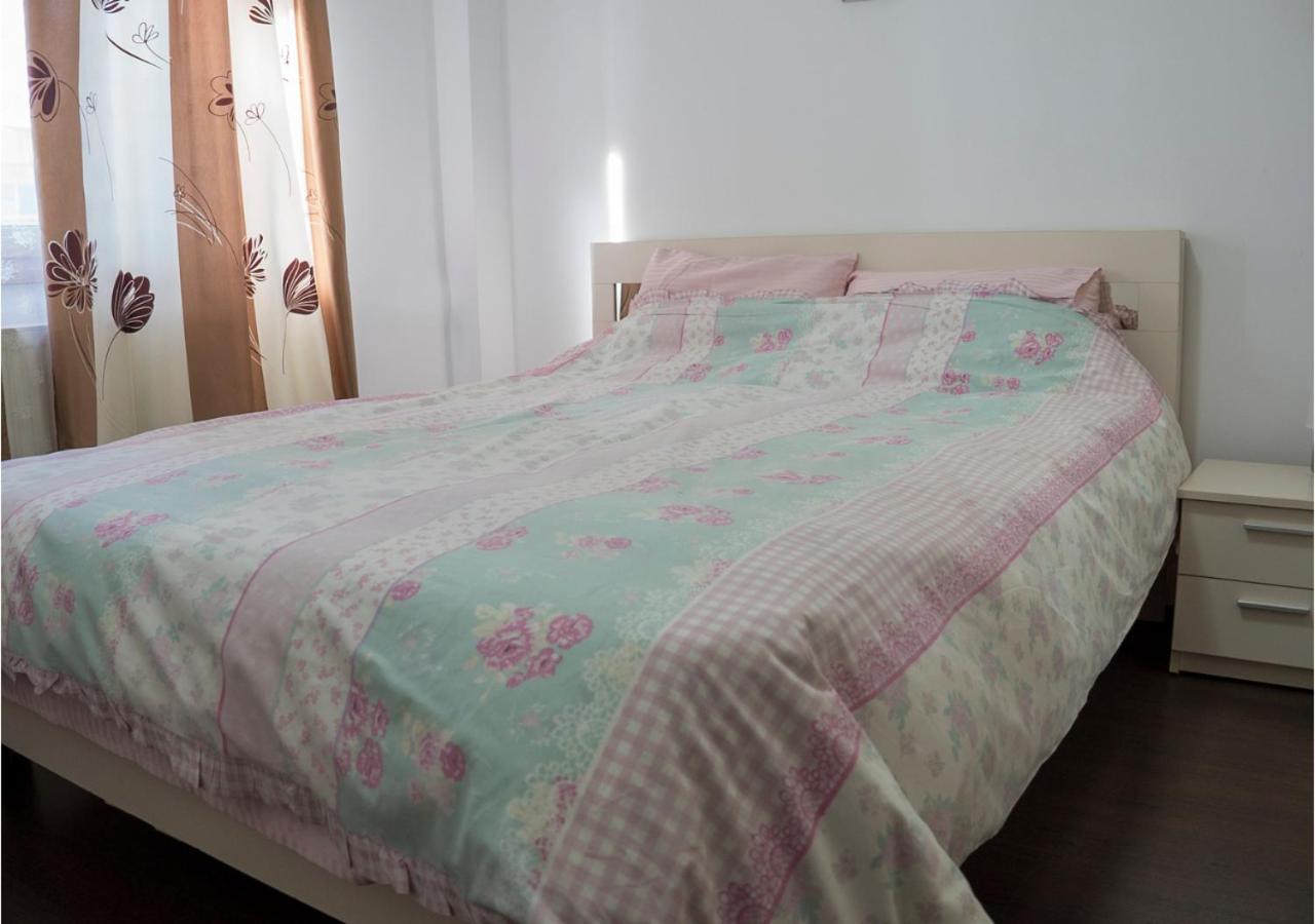 Cozy Parc Sebastian Apartment Bukarest Kültér fotó